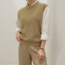Load image into Gallery viewer, Knit Vest - Roundneck