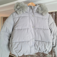 Load image into Gallery viewer, Fleece-lined Puffer with Detachable Hood