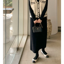 Load image into Gallery viewer, Fleece Knit Skirt