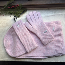 Load image into Gallery viewer, Beanie, Scarf & Gloves Set