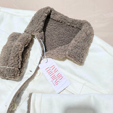 Load image into Gallery viewer, Fuzzy-lined Jacket