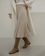 Load image into Gallery viewer, Flowy Knit Skirt