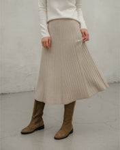 Load image into Gallery viewer, Flowy Knit Skirt