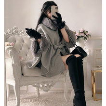 Load image into Gallery viewer, Fur Cape Poncho