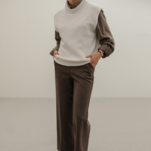 Load image into Gallery viewer, Knit Vest - Roundneck