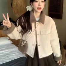 Load image into Gallery viewer, Fuzzy-lined Jacket