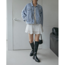 Load image into Gallery viewer, Semi-Oversized Denim Jacket
