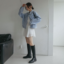 Load image into Gallery viewer, Semi-Oversized Denim Jacket
