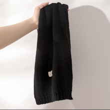 Load image into Gallery viewer, Long Knitted Scarf