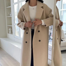 Load image into Gallery viewer, Relaxed Wool Coat