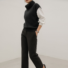 Load image into Gallery viewer, Knit Turtleneck Vest