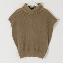 Load image into Gallery viewer, Knit Turtleneck Vest
