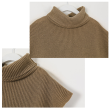 Load image into Gallery viewer, Knit Turtleneck Vest