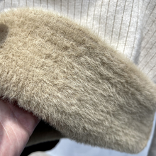 Load image into Gallery viewer, Ribbed Cashmere Longsleeves - Mockneck