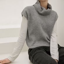 Load image into Gallery viewer, Knit Turtleneck Vest
