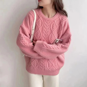 Roundneck Cable Knit Sweater