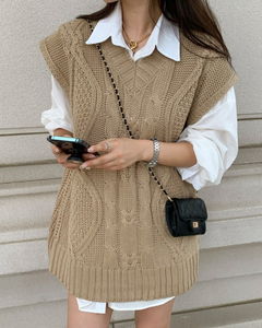 Oversized Knit Vest