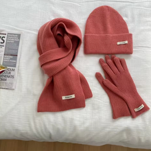 Load image into Gallery viewer, Knit Set (Beanie, Scarf &amp; Gloves)
