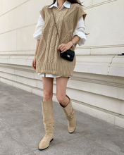 Load image into Gallery viewer, Oversized Knit Vest
