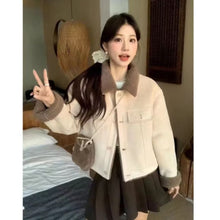 Load image into Gallery viewer, Fuzzy-lined Jacket
