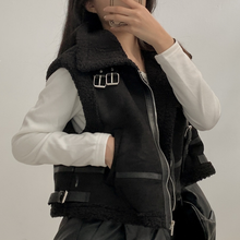 Load image into Gallery viewer, Suede Vest
