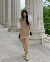 Load image into Gallery viewer, Oversized Knit Vest
