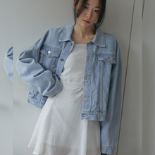 Load image into Gallery viewer, Semi-Oversized Denim Jacket
