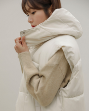 Load image into Gallery viewer, Long Bubble Vest
