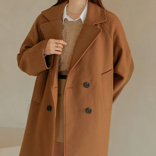 Load image into Gallery viewer, Raglan Wool Blend coat
