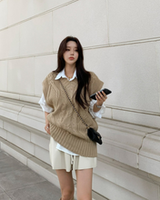 Load image into Gallery viewer, Oversized Knit Vest
