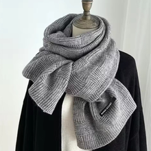 Load image into Gallery viewer, Long Knitted Scarf - Weave Pattern
