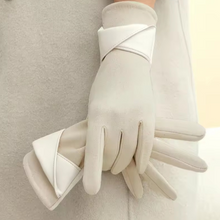 Load image into Gallery viewer, Classic Suede Gloves
