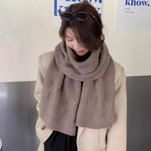 Load image into Gallery viewer, Long Knitted Scarf - Weave Pattern
