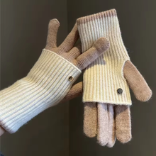 Load image into Gallery viewer, Two-tone Knit Gloves
