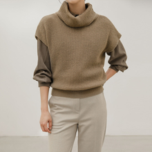 Load image into Gallery viewer, Knit Turtleneck Vest
