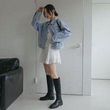 Load image into Gallery viewer, Semi-Oversized Denim Jacket
