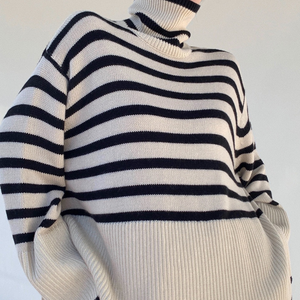 Loose Striped Turtleneck