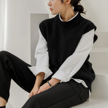Load image into Gallery viewer, Knit Vest - Roundneck
