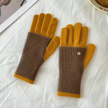 Load image into Gallery viewer, Two-tone Knit Gloves
