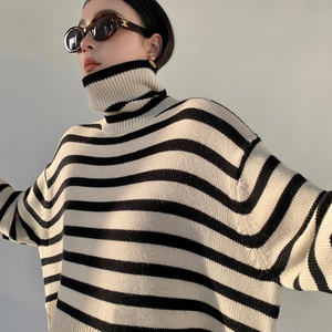 Loose Striped Turtleneck