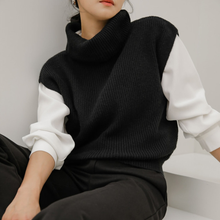 Load image into Gallery viewer, Knit Turtleneck Vest
