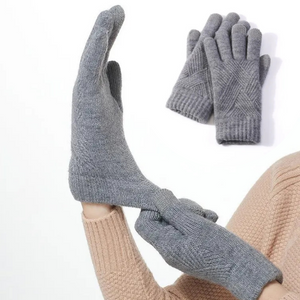 New Knitted Gloves