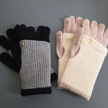 Load image into Gallery viewer, Two-tone Knit Gloves
