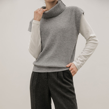 Load image into Gallery viewer, Knit Turtleneck Vest
