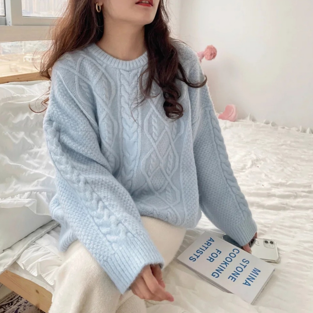 Roundneck Cable Knit Sweater