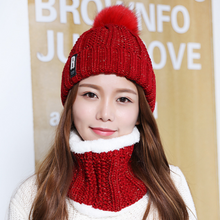 Load image into Gallery viewer, Pompom Beanie and Neck Warmer Set
